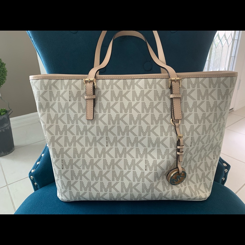 MK Purse